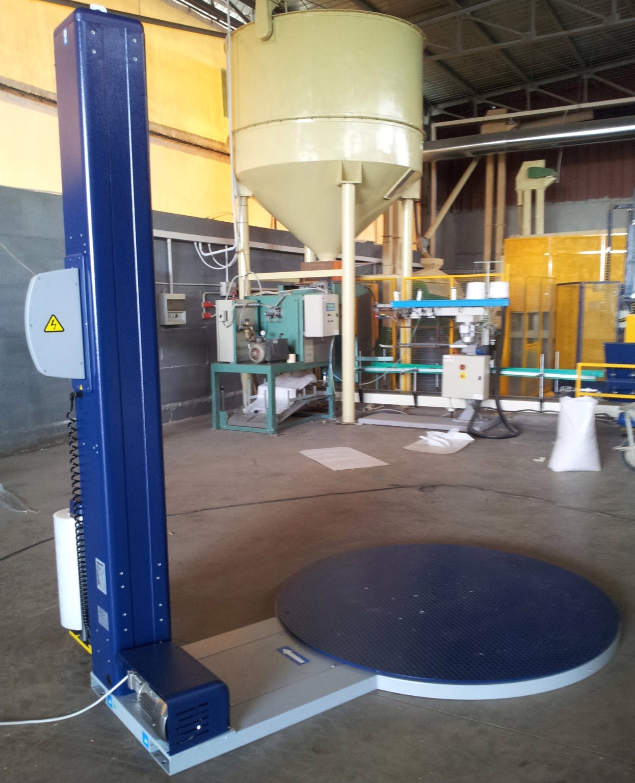 Immagine roto 2.jpg Fasciapallet Ecoplat - Industria molitoria - Troia (FG)